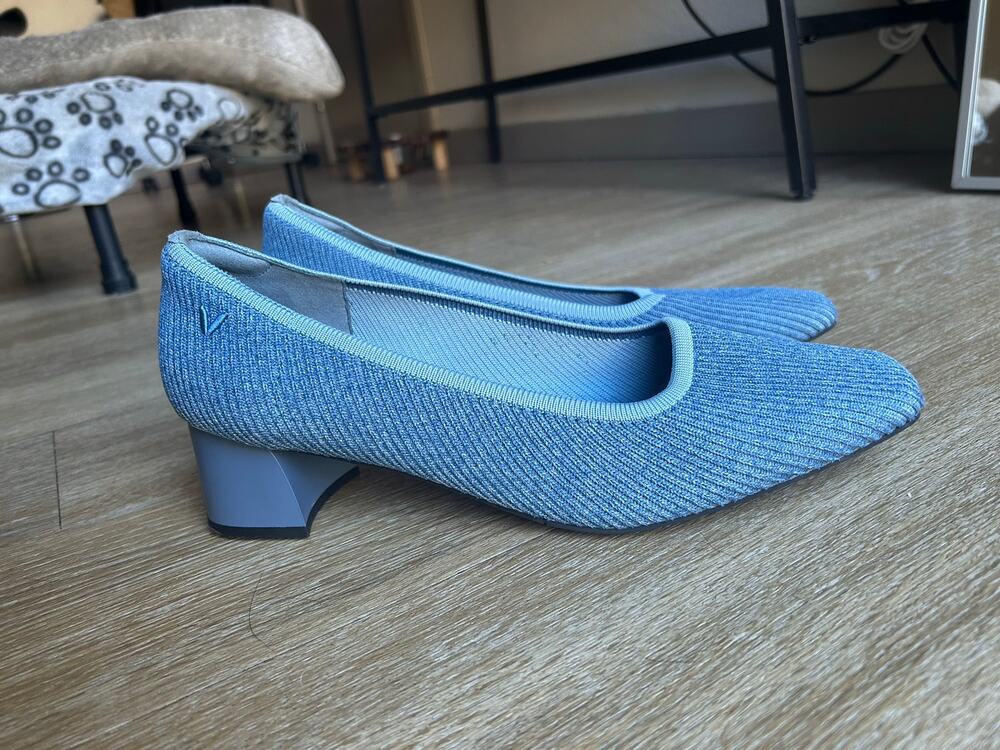 VIVAIA Melody 2.0 SquareToe BlockHeelPumps light Blue KnitChunky elevated career